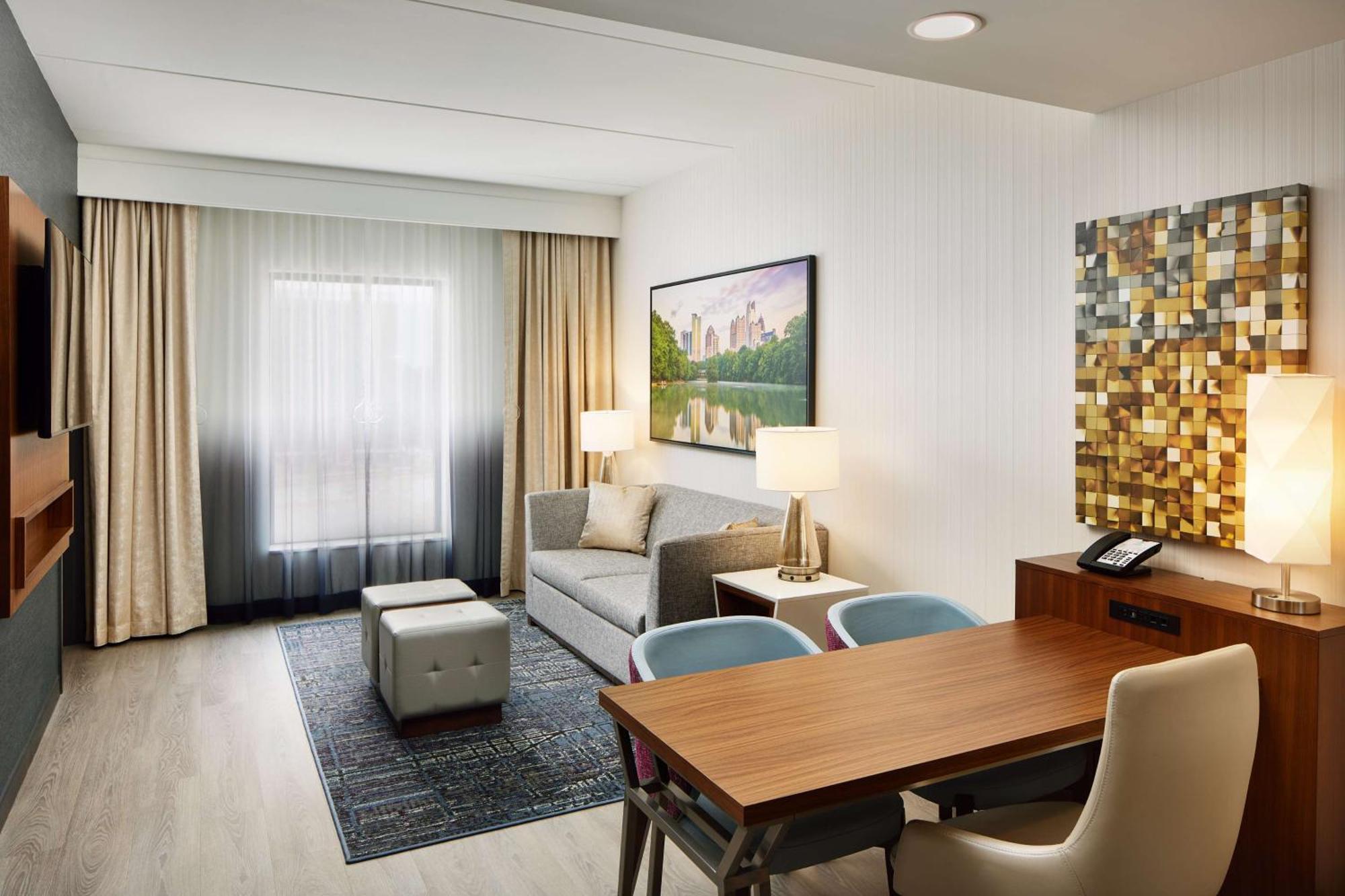 Embassy Suites By Hilton Atlanta Airport North Hapeville Extérieur photo